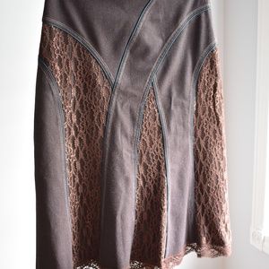 Brown lace skirt with blue piping